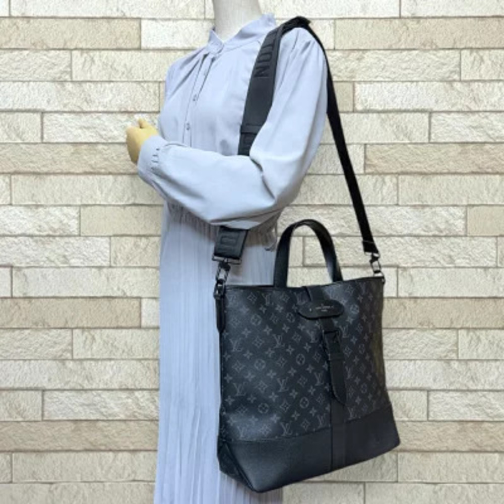 Louis Vuitton Black Monogram Eclipse Shoulder Bag Black